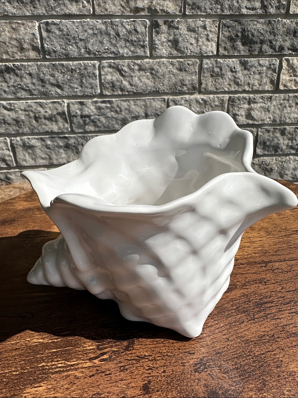 White Ceramic Conch Shell Planter